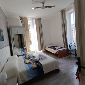 https://eden-hotel-deiva-marina.hotelitalianriviera.com