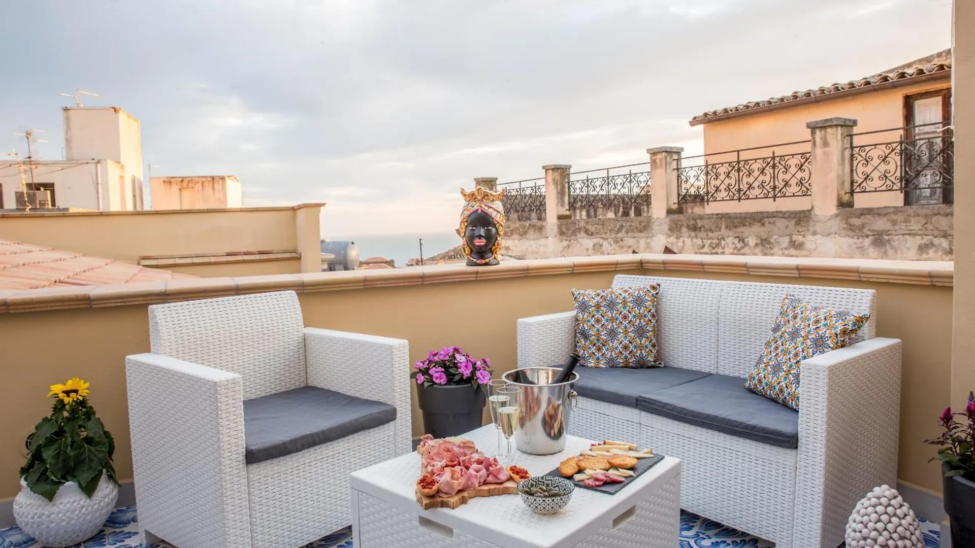 Keramos Luxury Rooms Sciacca Bed & Breakfast